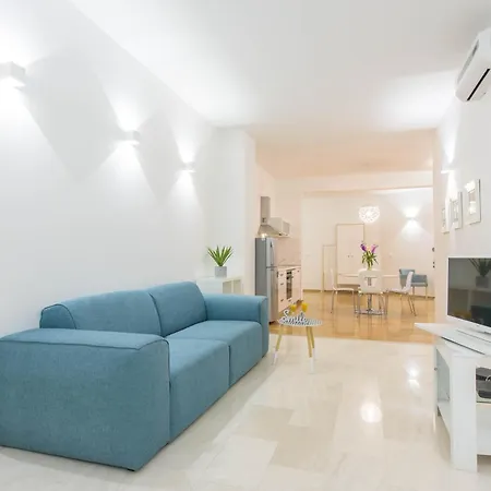 Apartment Deluxe Beach Renata