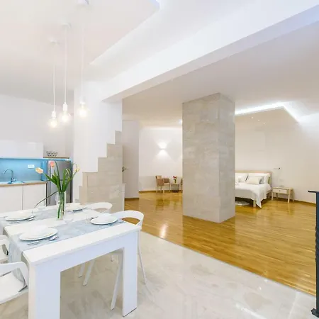 Deluxe Beach Renata Apartment Split