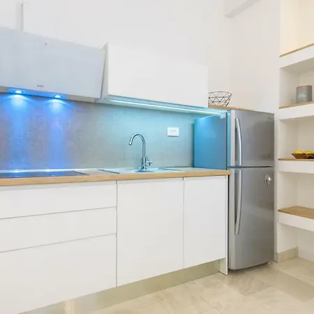 Deluxe Beach Renata Apartment