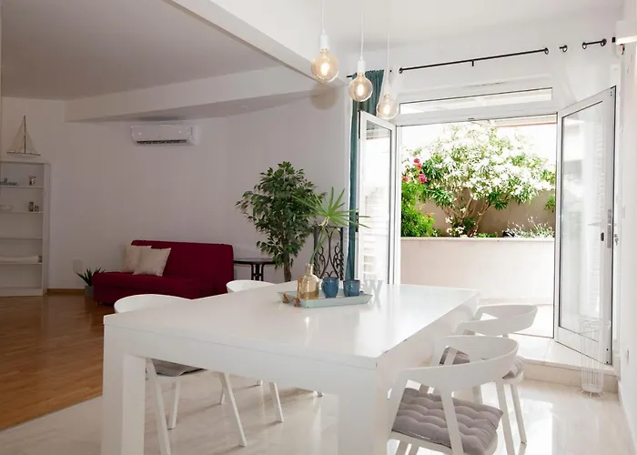 Apartman Deluxe Renata *