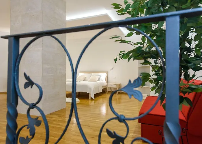 Deluxe Renata * Split