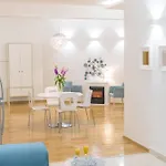 Deluxe Renata Apartament *